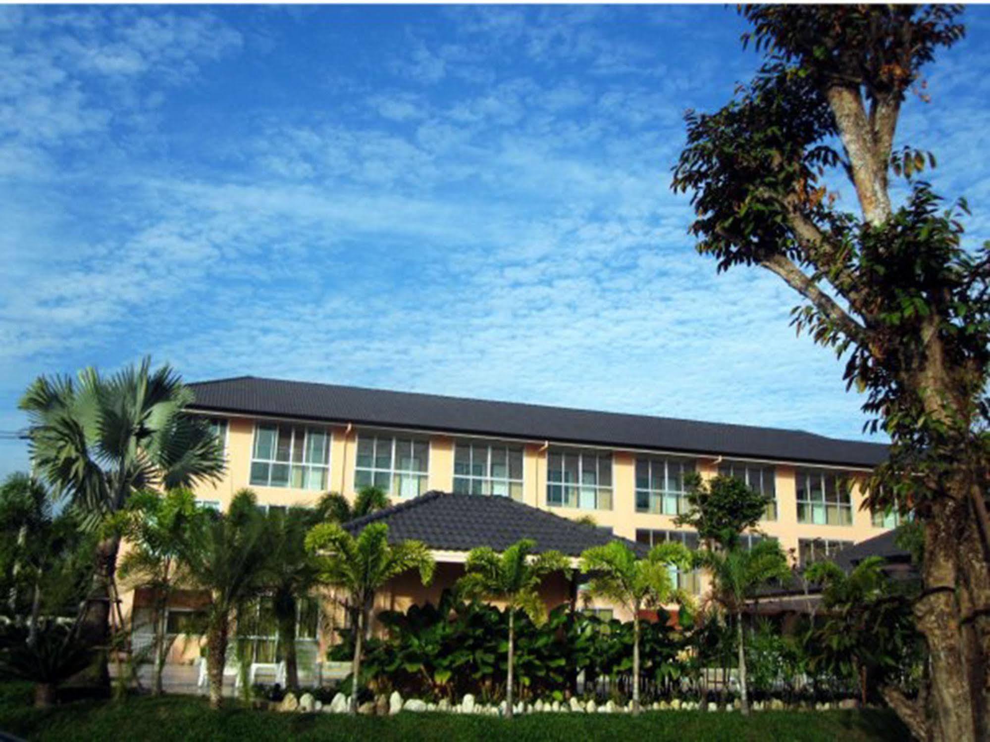 Ban Muang Daeng The Victory Hotel מראה חיצוני תמונה