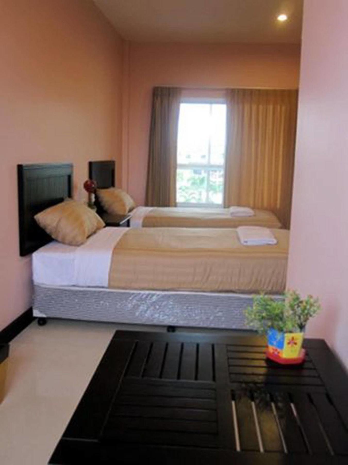 Ban Muang Daeng The Victory Hotel מראה חיצוני תמונה